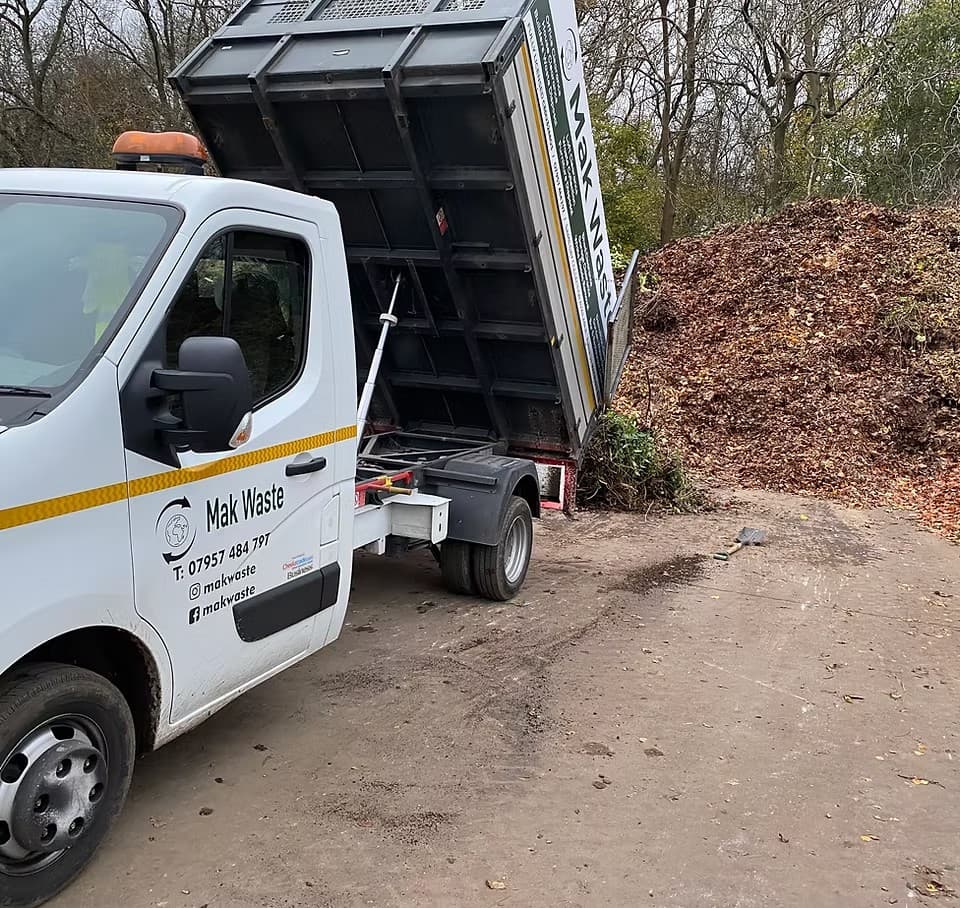 MakWaste van on a residential street